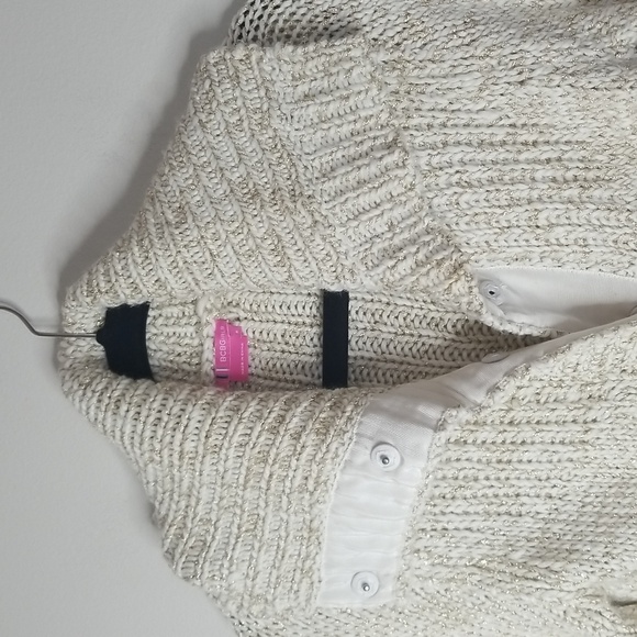 BCBG girls Mid length Cardigan with sparkle thread sz small - Picture 3 of 6